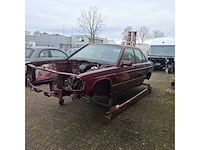 Mercedes - 190 e - personenauto - afbeelding 12 van  27