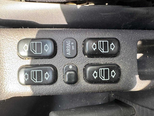 Mercedes - 2001 - a-klasse - 190 automaat - duits - afbeelding 4 van  27