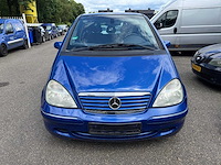 Mercedes - 2001 - a-klasse - 190 automaat - duits - afbeelding 12 van  27