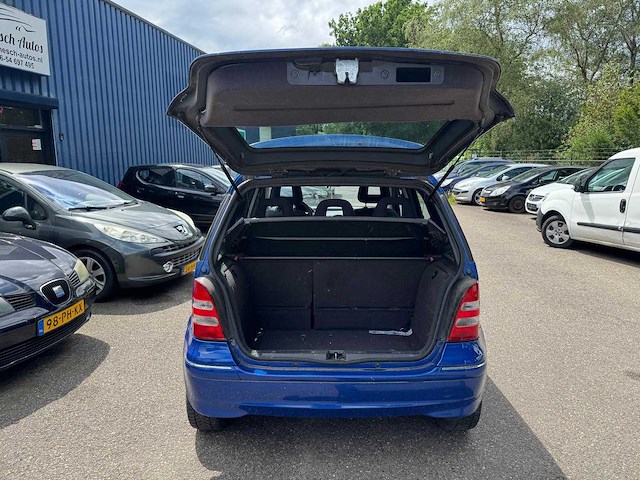 Mercedes - 2001 - a-klasse - 190 automaat - duits - afbeelding 27 van  27