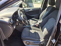 Mercedes - 2012 - b-klasse - mercedes b180 - afbeelding 7 van  23