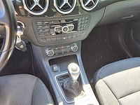 Mercedes - 2012 - b-klasse - mercedes b180 - afbeelding 11 van  23