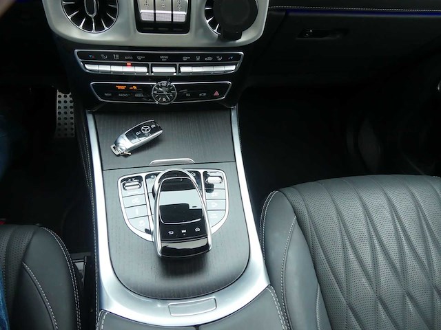 Mercedes - 2023 - amg - g63 - personenauto - afbeelding 20 van  23