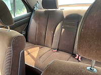 Mercedes - 280 - 280 se - oldtimer - afbeelding 4 van  13