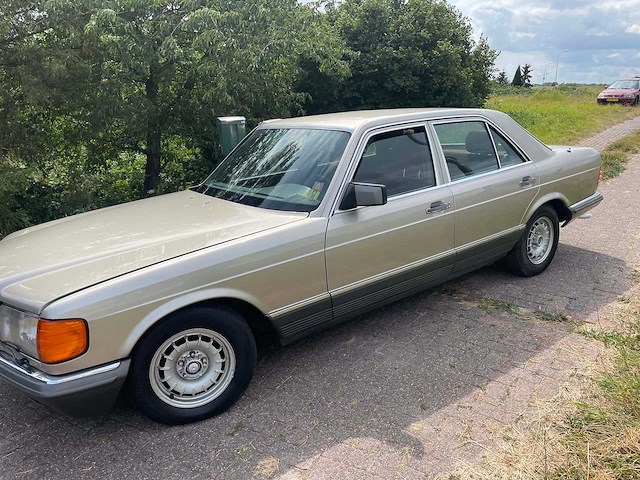 Mercedes - 280 - 280 se - oldtimer - afbeelding 6 van  13
