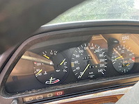 Mercedes - 280 se - w126 - oldtimer - afbeelding 2 van  11