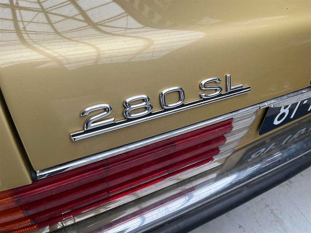 Mercedes - 280 sl - oldtimer - afbeelding 9 van  22