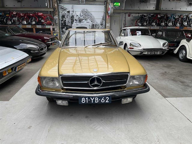 Mercedes - 280 sl - oldtimer - afbeelding 13 van  22