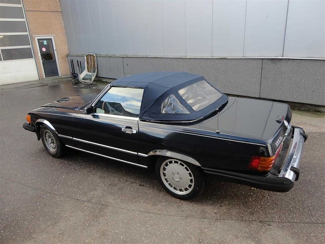 Mercedes - 350 sl - oldtimer - afbeelding 3 van  30