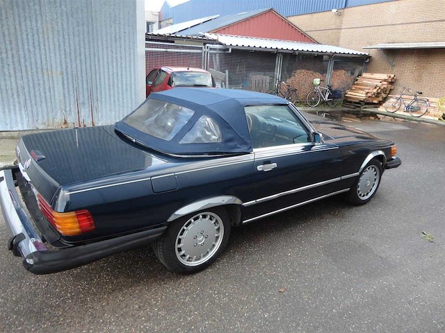 Mercedes - 350 sl - oldtimer - afbeelding 10 van  30