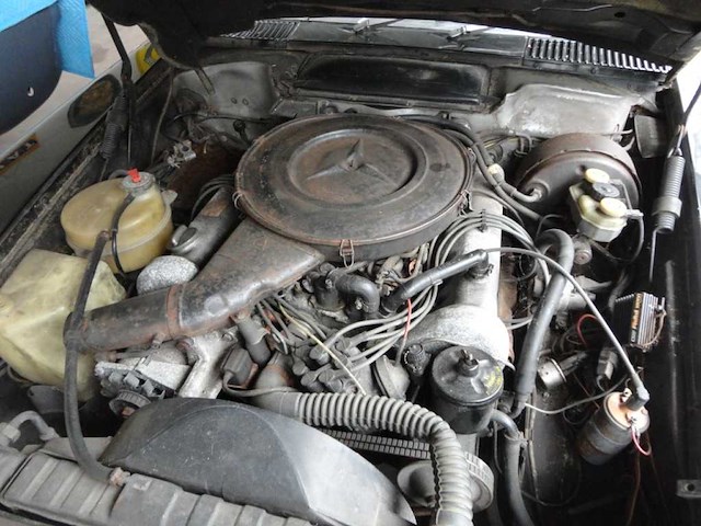 Mercedes - 450 sl - oldtimer - afbeelding 18 van  37