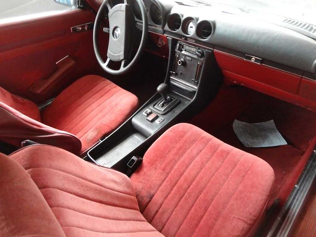 Mercedes - 450 sl - oldtimer - afbeelding 28 van  37