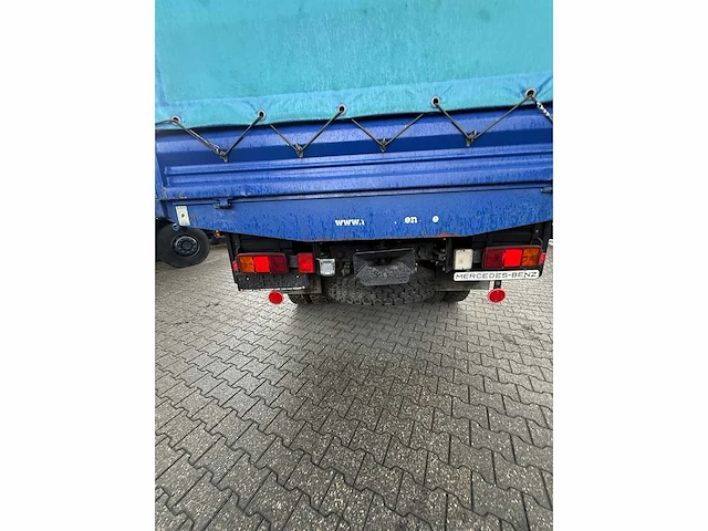 Mercedes - 917 af - vrachtwagen - afbeelding 8 van  16