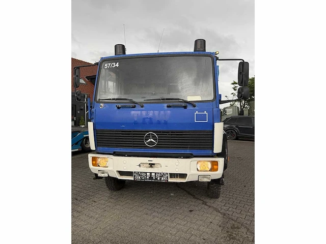 Mercedes - 917 af - vrachtwagen - afbeelding 9 van  16