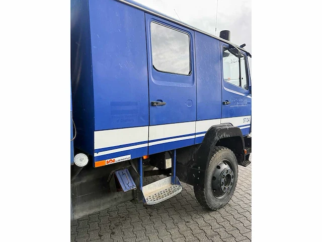Mercedes - 917 af - vrachtwagen - afbeelding 10 van  16