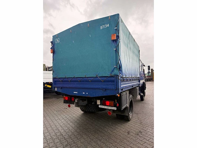 Mercedes - 917 af - vrachtwagen - afbeelding 16 van  16