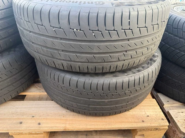 Mercedes - a180 - velg - continental premiumcontact 7 y xl - afbeelding 3 van  4