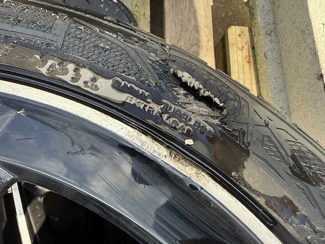 Mercedes - a35 - velg - afbeelding 5 van  8