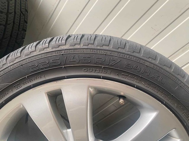 Mercedes - autobandenset - winterbanden - 4st - afbeelding 3 van  8