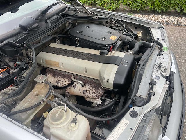 Mercedes - cabrio - 300 ce - oldtimer - afbeelding 8 van  17