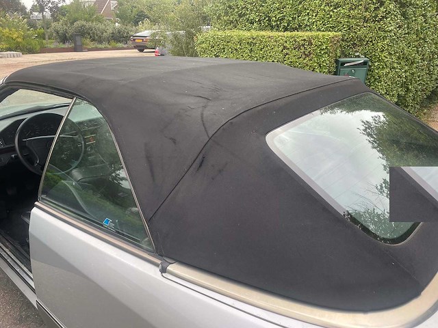 Mercedes - cabrio - 300 ce - oldtimer - afbeelding 9 van  17