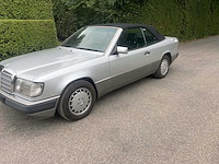 Mercedes - cabrio - 300 ce - oldtimer - afbeelding 13 van  17