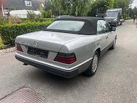 Mercedes - cabrio - 300 ce - oldtimer - afbeelding 16 van  17