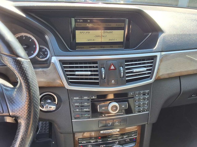 Mercedes - e klasse - e220 cdi - mercedes eklasse - afbeelding 8 van  21