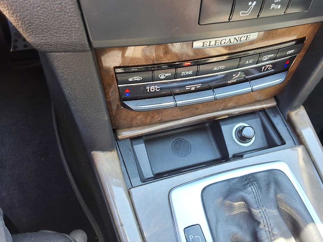 Mercedes - e klasse - e220 cdi - mercedes eklasse - afbeelding 11 van  21