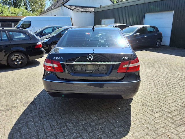 Mercedes - e klasse - e220 cdi - mercedes eklasse - afbeelding 18 van  21