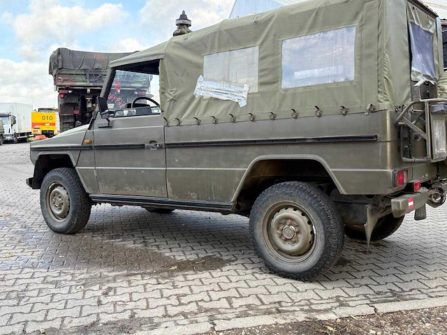 Mercedes - g-klasse - puch 300gd - personenauto - afbeelding 19 van  29