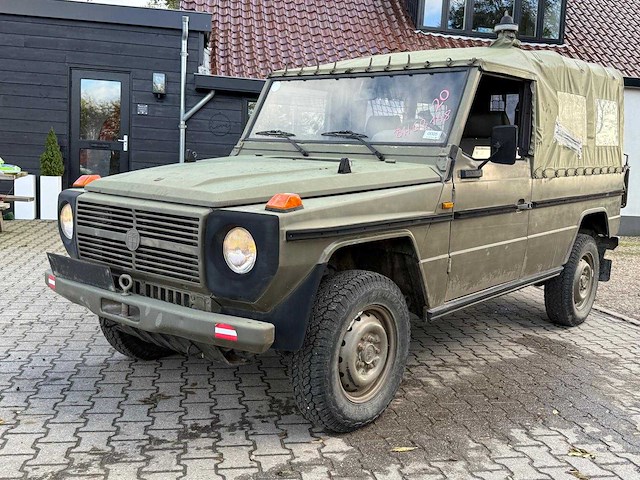 Mercedes - g-klasse - puch 300gd - personenauto - afbeelding 12 van  29