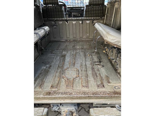 Mercedes - g-klasse - puch 300gd - personenauto - afbeelding 17 van  29