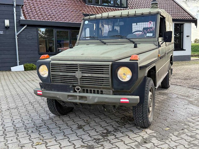 Mercedes - g-klasse - puch 300gd - personenauto - afbeelding 23 van  29