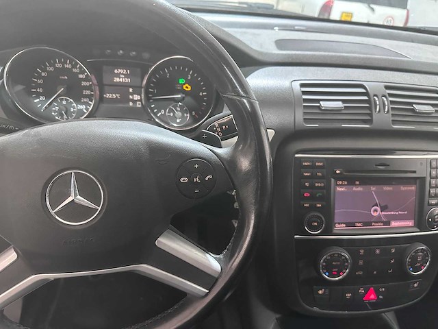 Mercedes - r350 cdi 4matic lang automaat - duitse papieren (+€900 nl kenteken + apk) - afbeelding 19 van  20