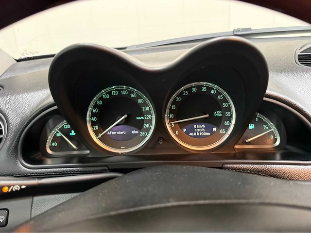 Mercedes - sl 500 - personenauto - 2001 - afbeelding 4 van  14