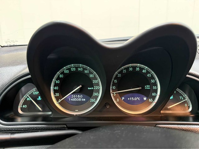 Mercedes - sl 500 - v8 - personenauto - 2001 - afbeelding 10 van  35