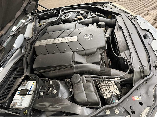 Mercedes - sl 500 - v8 - personenauto - 2001 - afbeelding 17 van  35