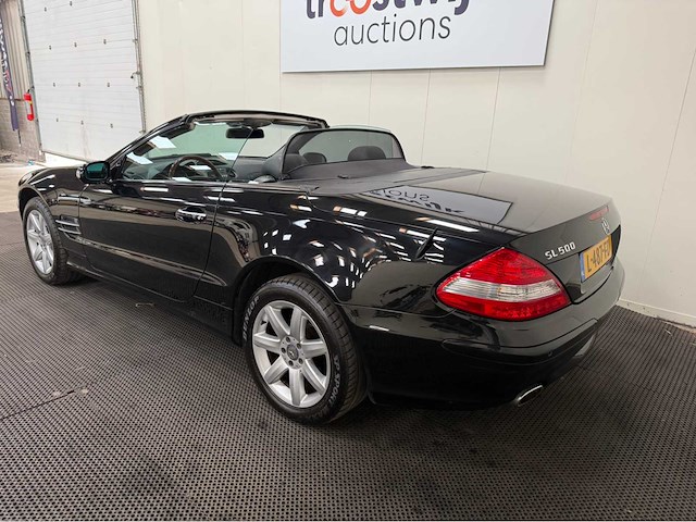 Mercedes - sl 500 - v8 - personenauto - 2001 - afbeelding 32 van  35