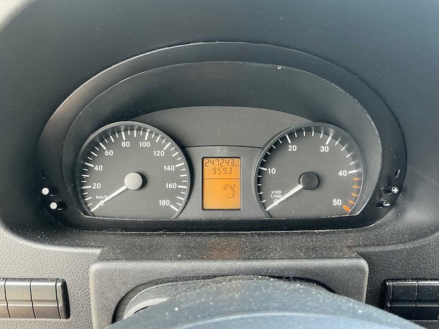 Mercedes - sprinter - bedrijfswagen - afbeelding 8 van  18