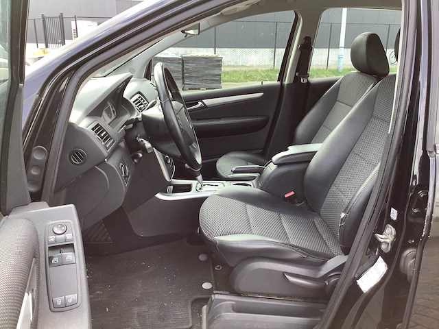 Mercedes - stationwagen - b180cdi - personenauto - afbeelding 8 van  25