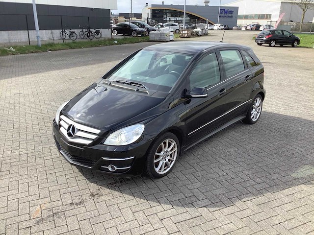 Mercedes - stationwagen - b180cdi - personenauto - afbeelding 1 van  25