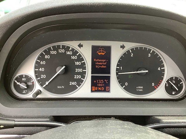 Mercedes - stationwagen - b180cdi - personenauto - afbeelding 13 van  25