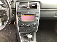 Mercedes - stationwagen - b180cdi - personenauto - afbeelding 14 van  25