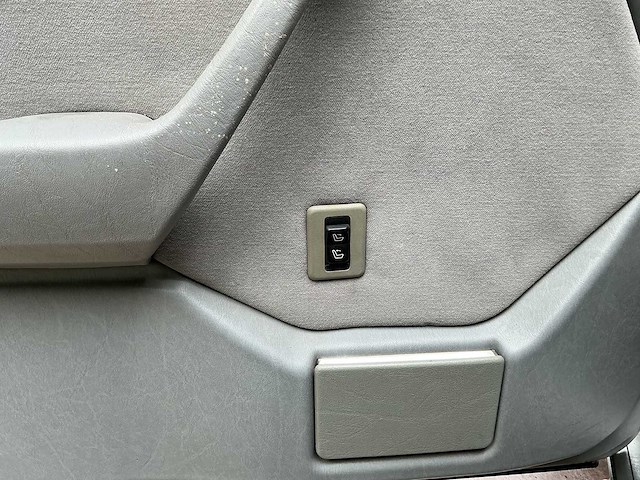 Mercedes - verlengde 6 deur sedan - w124 260 e lang - oldtimer - afbeelding 7 van  12