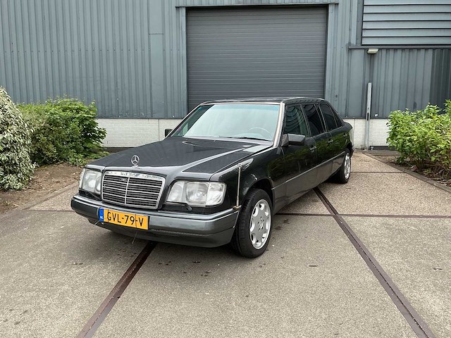 Mercedes - verlengde 6 deur sedan pullman - w124 260 e lang - oldtimer - afbeelding 1 van  5