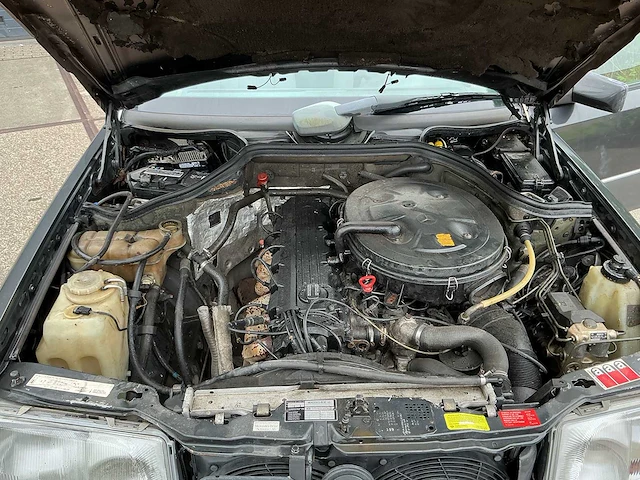 Mercedes - verlengde 6 deur sedan pullman - w124 260 e lang - oldtimer - afbeelding 10 van  17