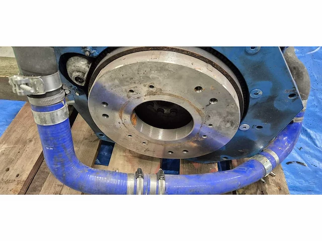 Mercedes - w124 - ships engine - afbeelding 6 van  7