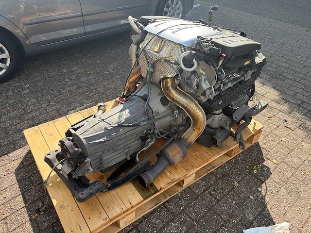 Mercedes 2015 m177.980, 3.982 cc v8 biturbo. - afbeelding 18 van  22