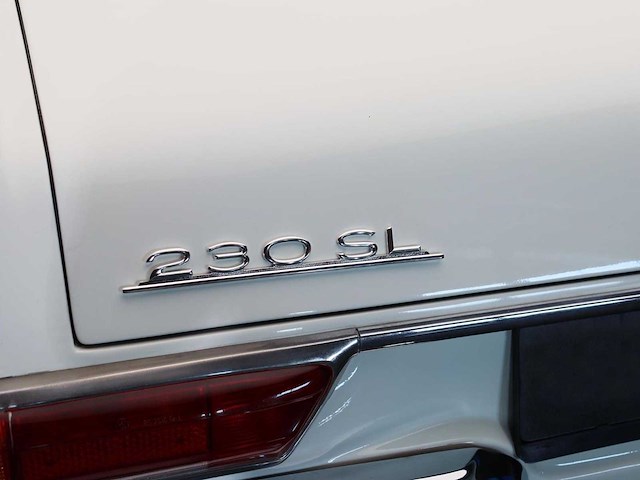 Mercedes 230 sl pagode 1967 - afbeelding 4 van  44